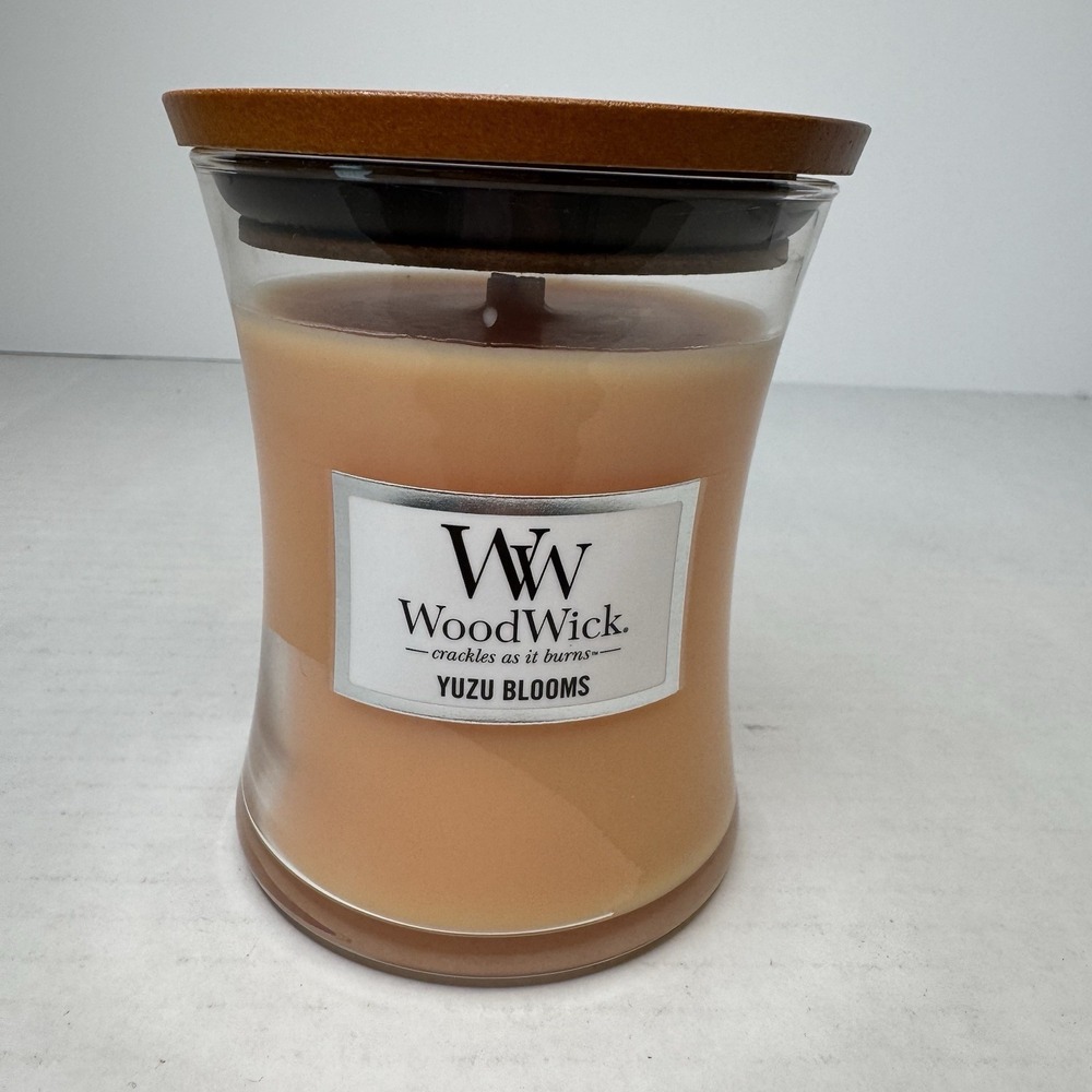 Yankee‎ WoodWick Hourglass Candle Jar 9.7 oz YUZU BLOOMS crackles as it burns
